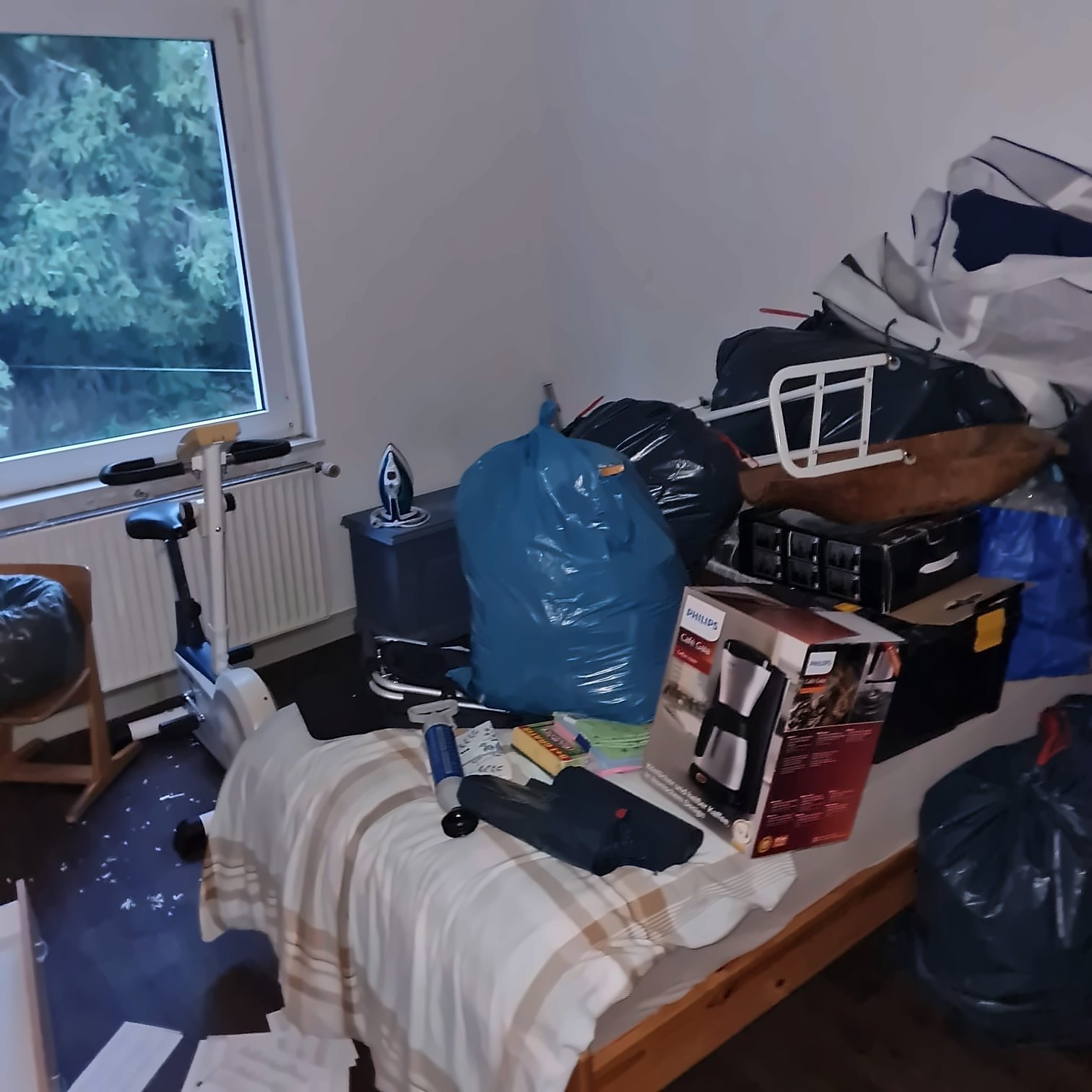Schlafzimmer vor der Räumung